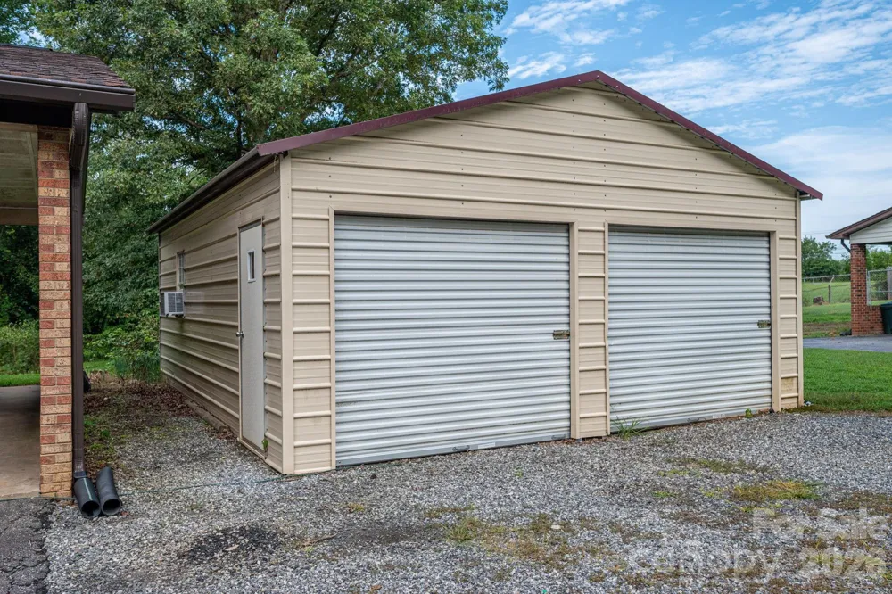 1369 Chancellor Drive Claremont, NC 28610