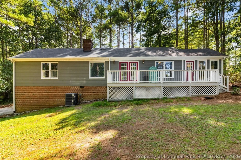 16401 Lakeshore Drive Wagram, NC 28396