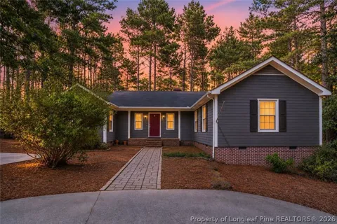 16401 Lakeshore Drive