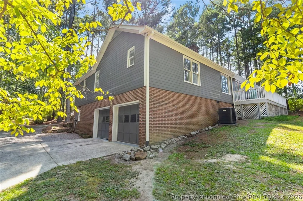 16401 Lakeshore Drive Wagram, NC 28396