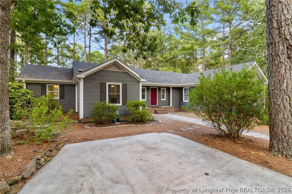 16401 Lakeshore Drive Wagram, NC 28396