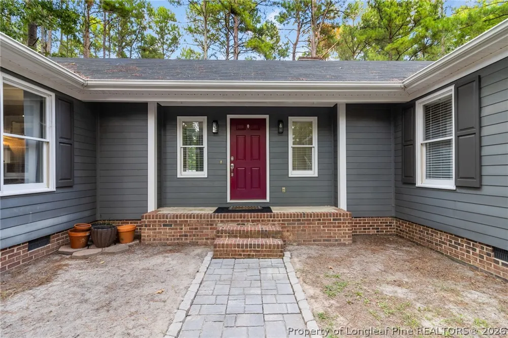 16401 Lakeshore Drive Wagram, NC 28396