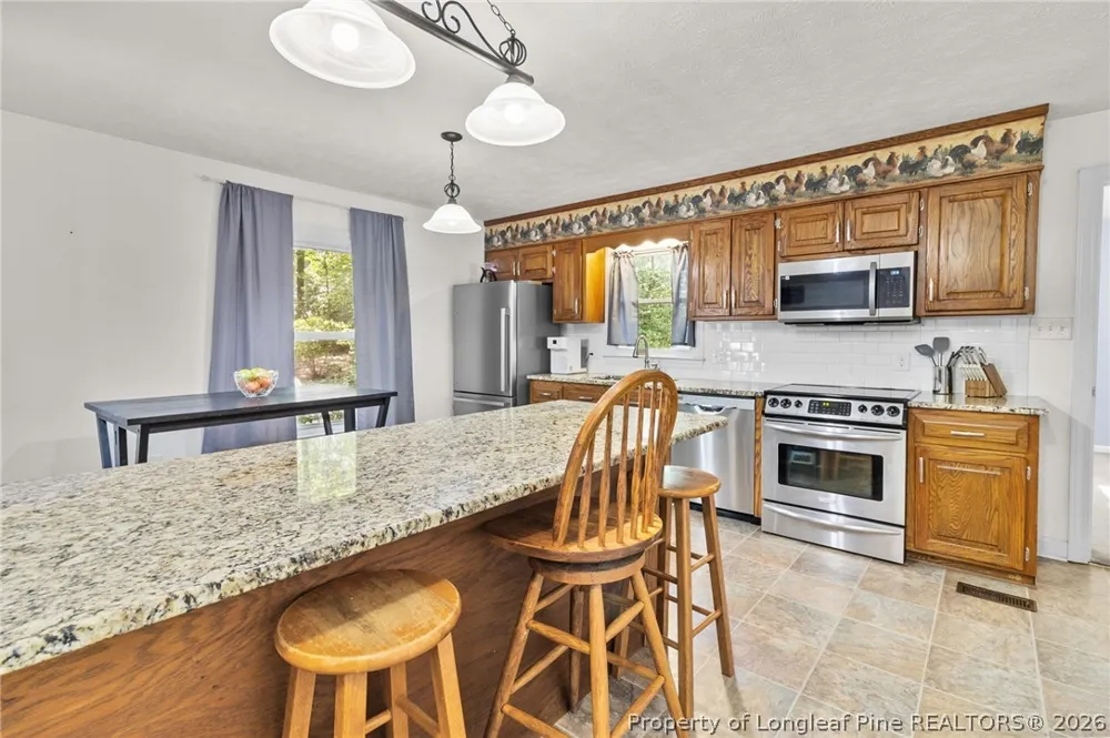 16401 Lakeshore Drive Wagram, NC 28396