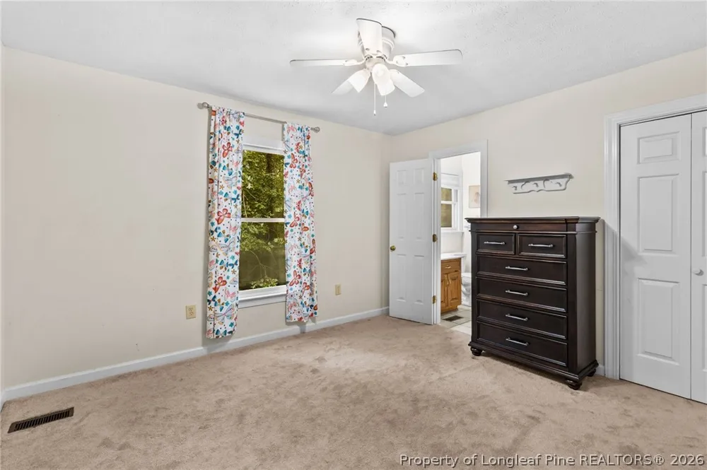 16401 Lakeshore Drive Wagram, NC 28396