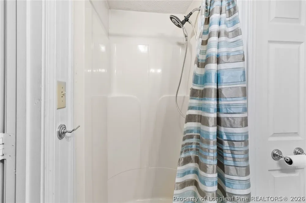 16401 Lakeshore Drive Wagram, NC 28396