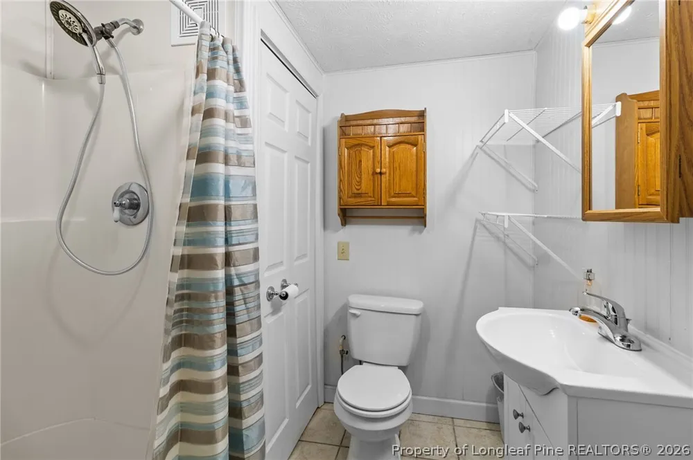 16401 Lakeshore Drive Wagram, NC 28396