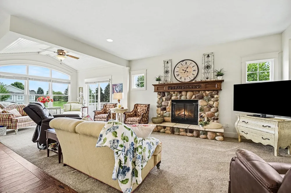 5969 Elmwood Court Hudsonville, MI 49426