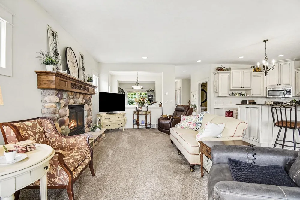 5969 Elmwood Court Hudsonville, MI 49426