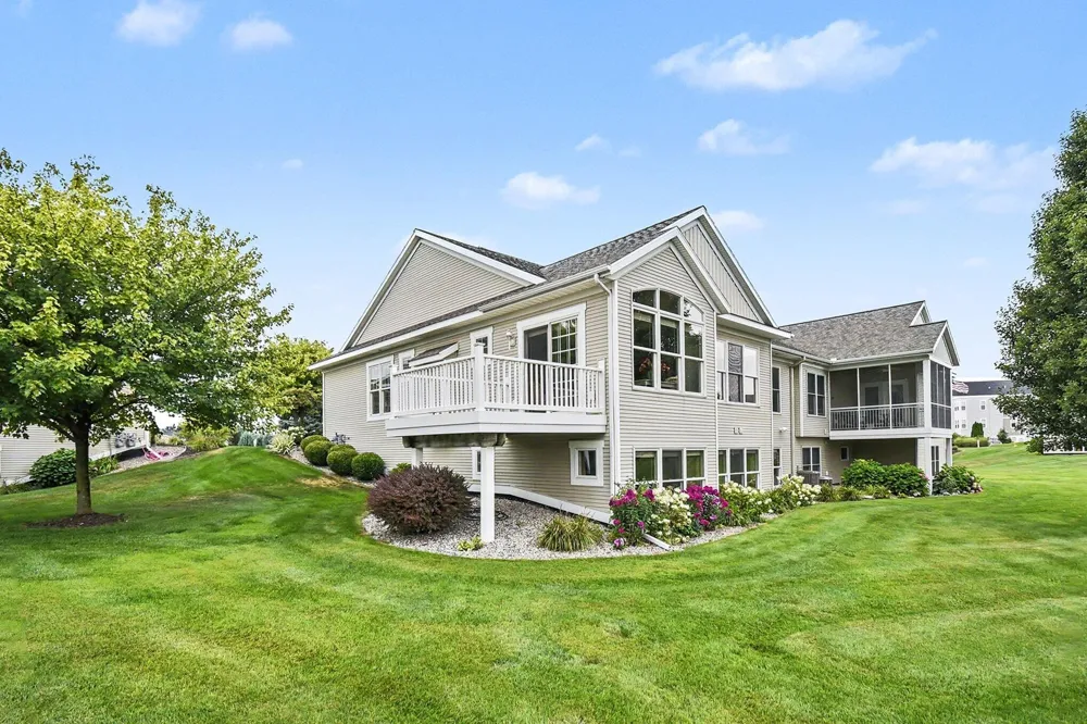 5969 Elmwood Court Hudsonville, MI 49426
