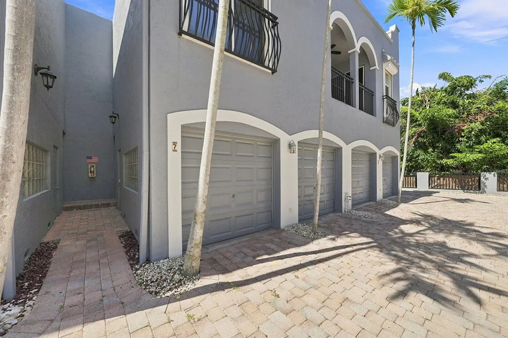4619 Poinciana Street #7A Lauderdale By The Sea, FL 33308
