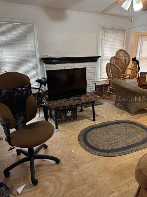 1815 2ND AVENUE E Bradenton, FL 34208