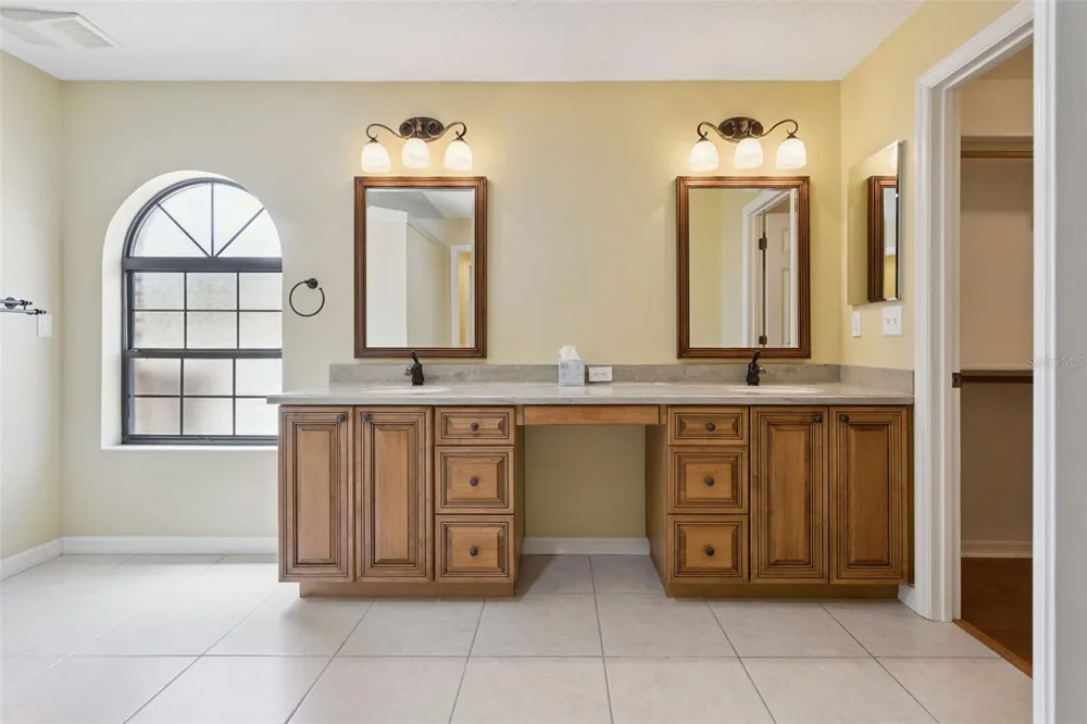 34035 PARK LANE Leesburg, FL 34788