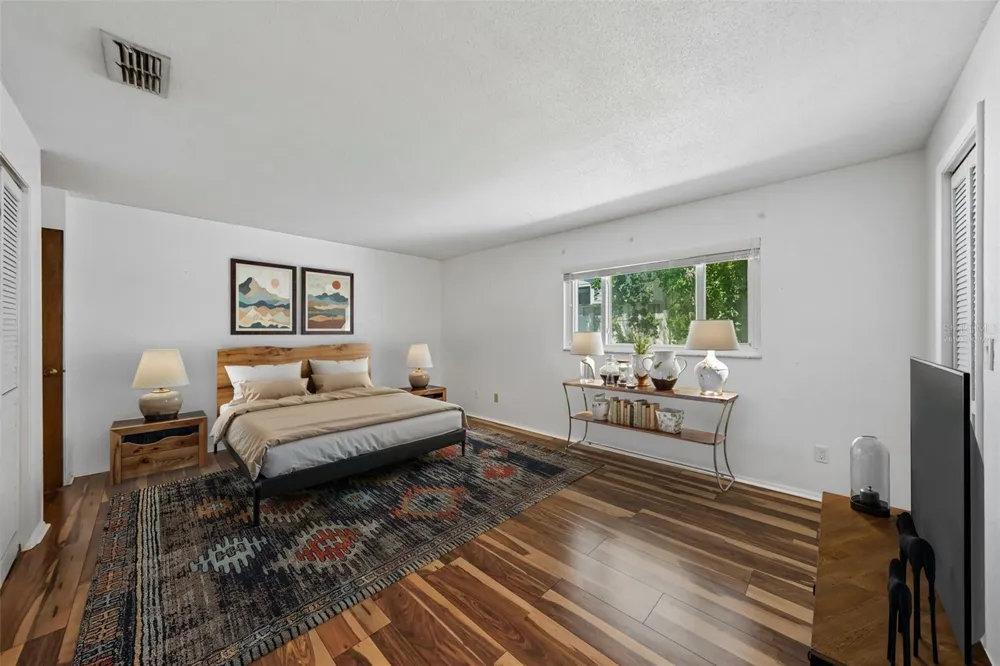 144 8TH AVENUE St Petersburg, FL 33701