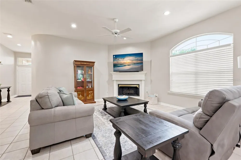 9408 SW 39TH AVENUE Gainesville, FL 32608