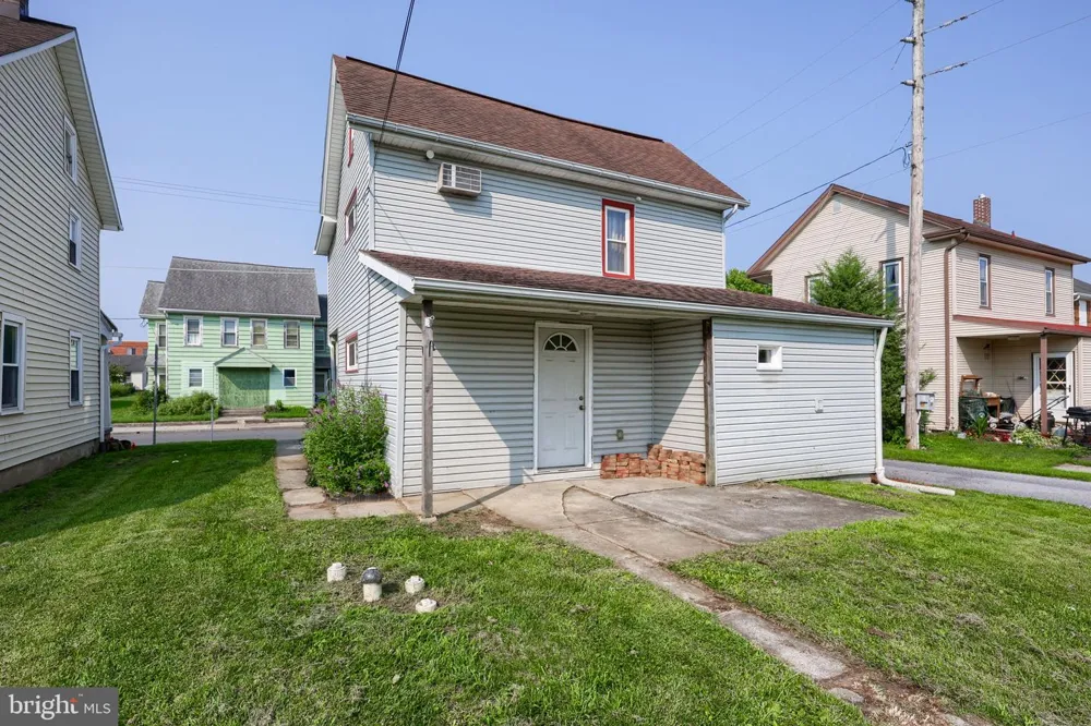 44 LOCUST STREET Palmyra, PA 17078