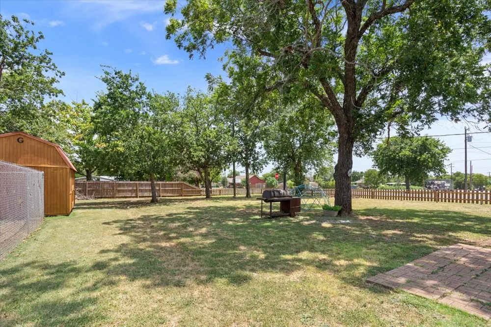 9142 5TH STREET Crawford, TX 76638