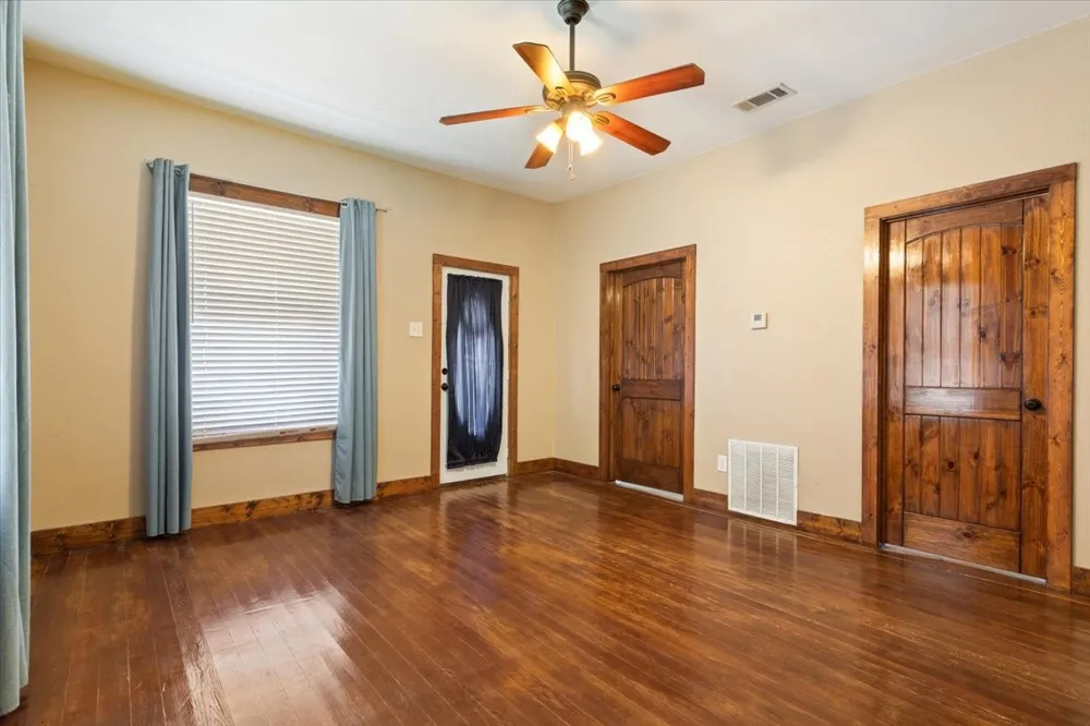 9142 5TH STREET Crawford, TX 76638