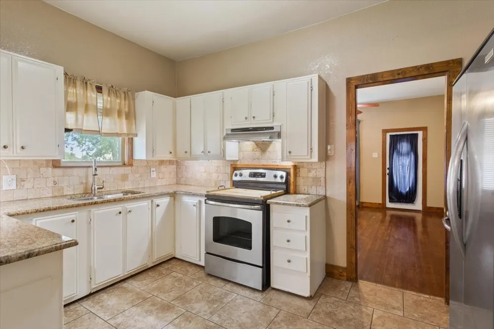 9142 5TH STREET Crawford, TX 76638