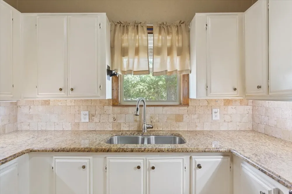 9142 5TH STREET Crawford, TX 76638