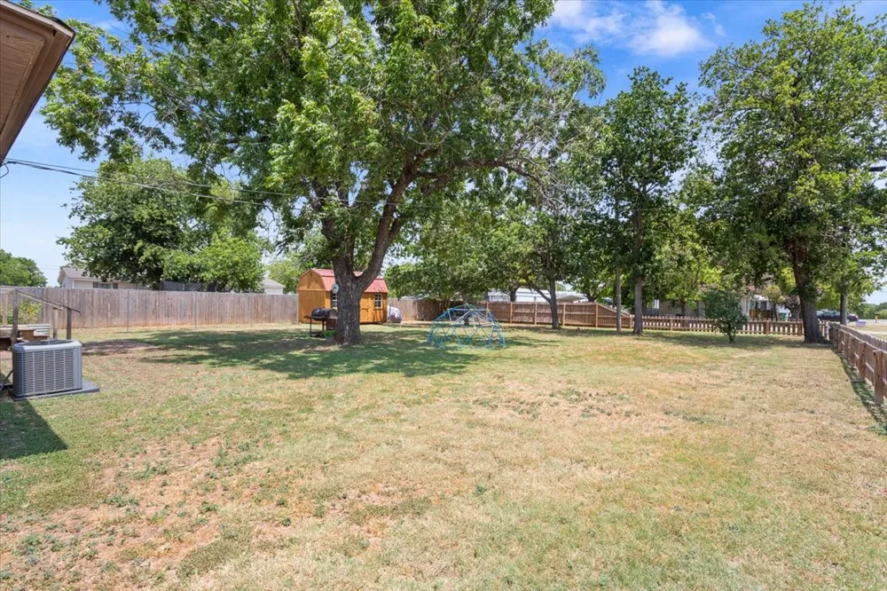 9142 5TH STREET Crawford, TX 76638