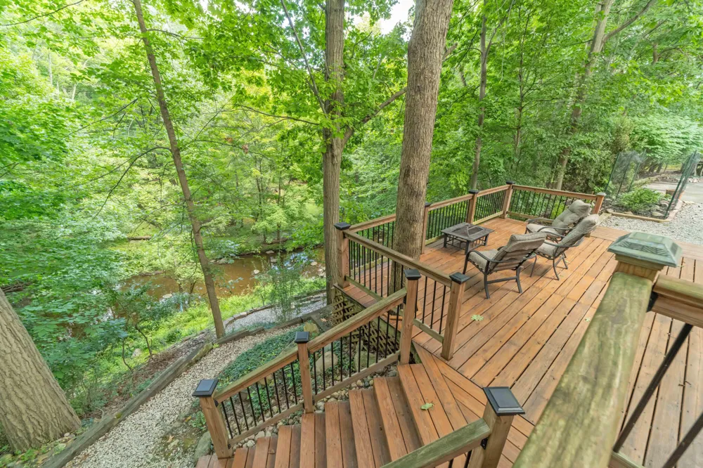 34150 Hunters Row Farmington Hills, MI 48331