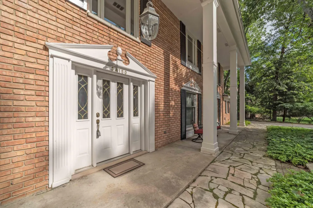 34150 Hunters Row Farmington Hills, MI 48331