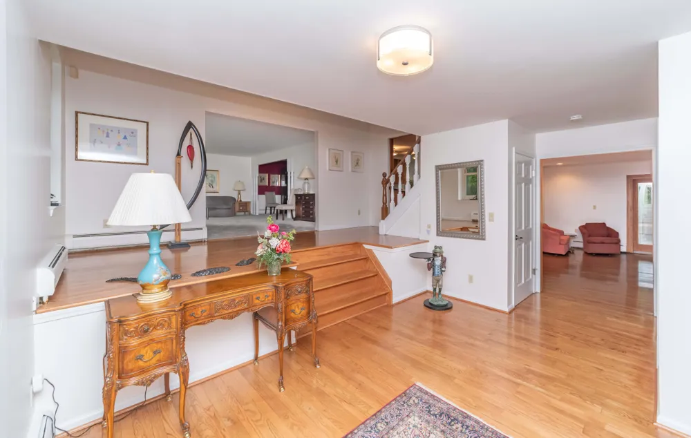 34150 Hunters Row Farmington Hills, MI 48331