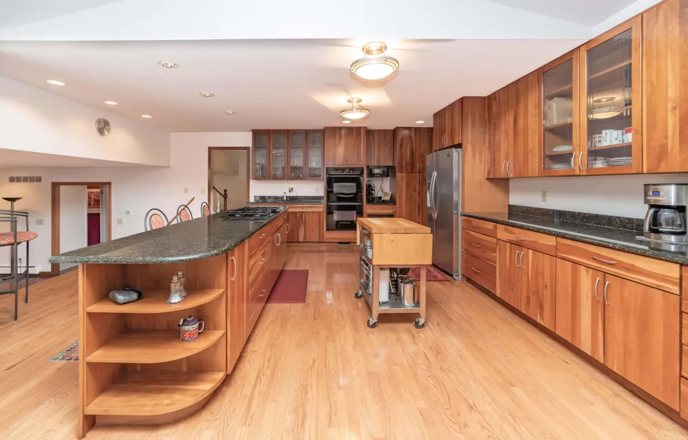 34150 Hunters Row Farmington Hills, MI 48331