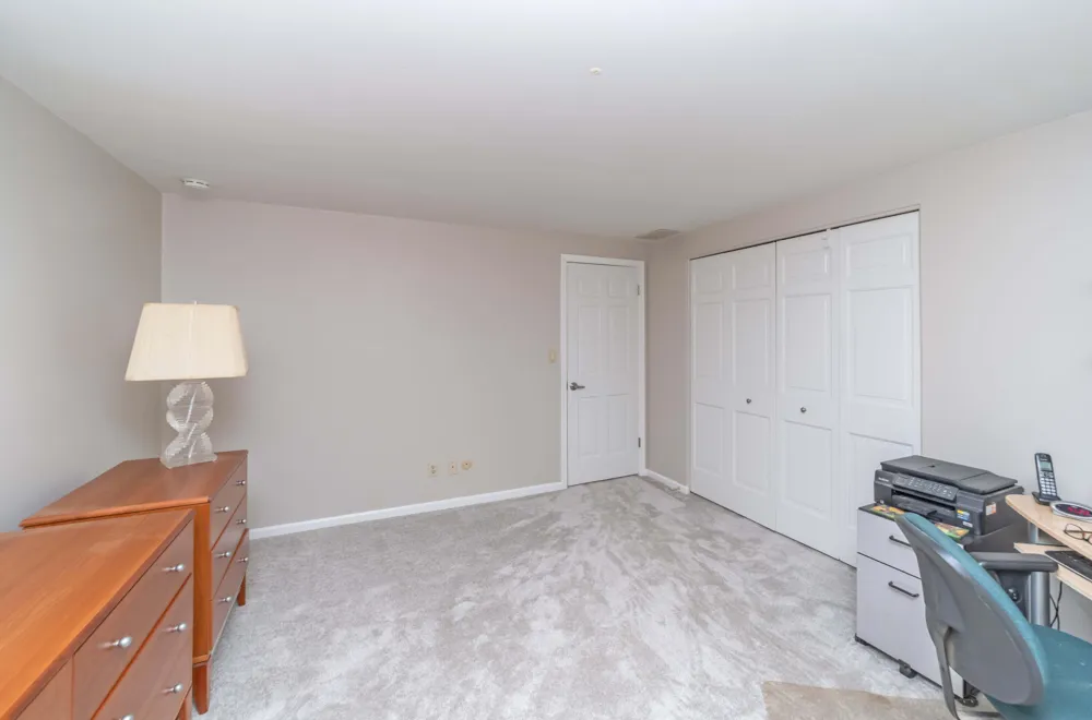 34150 Hunters Row Farmington Hills, MI 48331