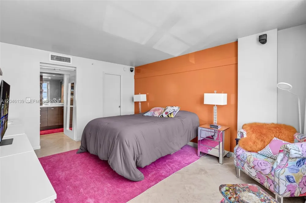 6917 Collins Ave #404 Miami Beach, FL 33141