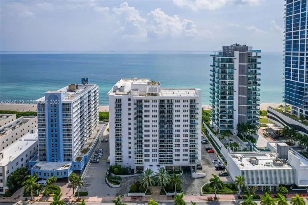 6917 Collins Ave #404 Miami Beach, FL 33141
