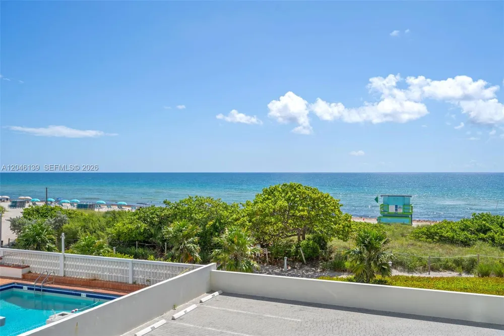 6917 Collins Ave #404 Miami Beach, FL 33141