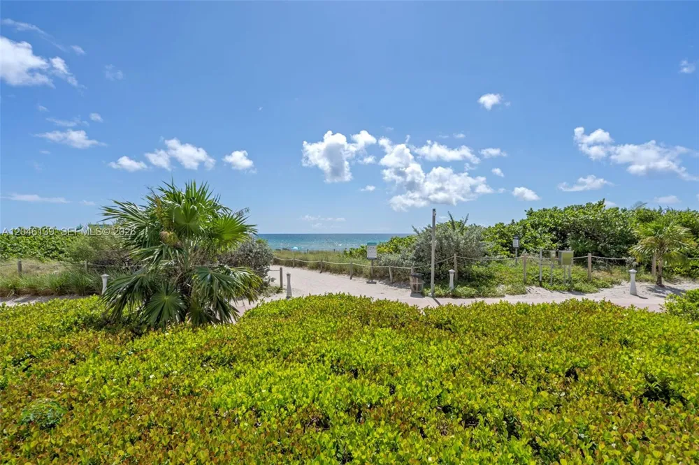 6917 Collins Ave #404 Miami Beach, FL 33141
