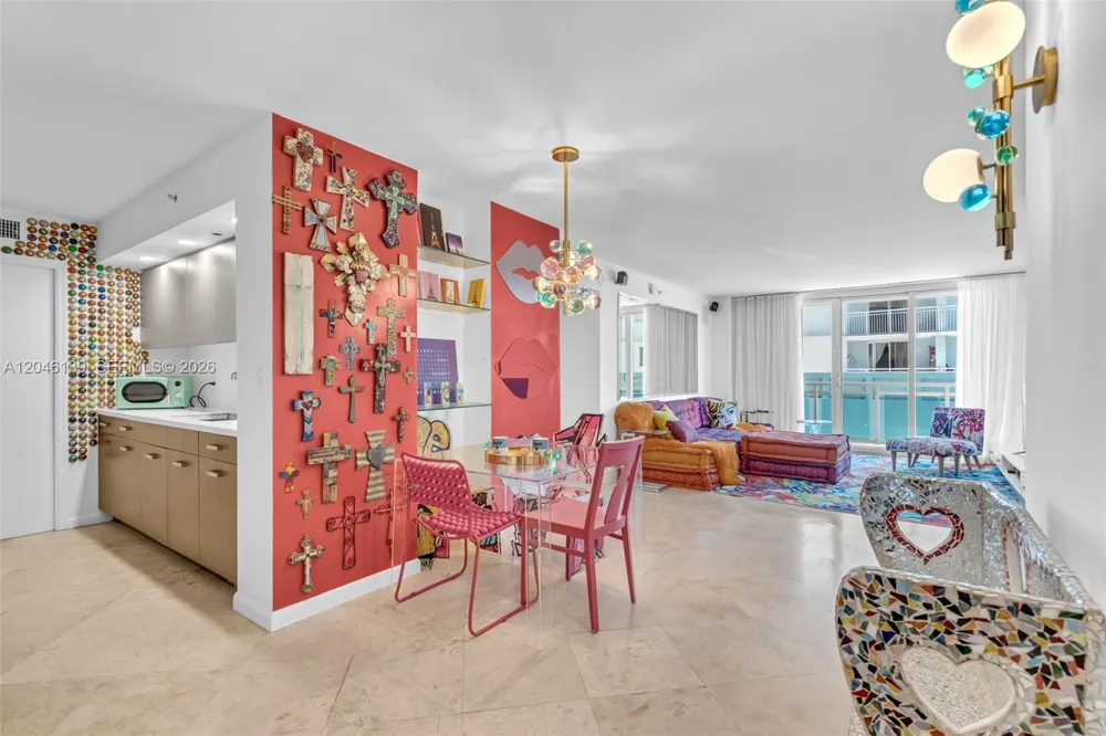 6917 Collins Ave #404 Miami Beach, FL 33141