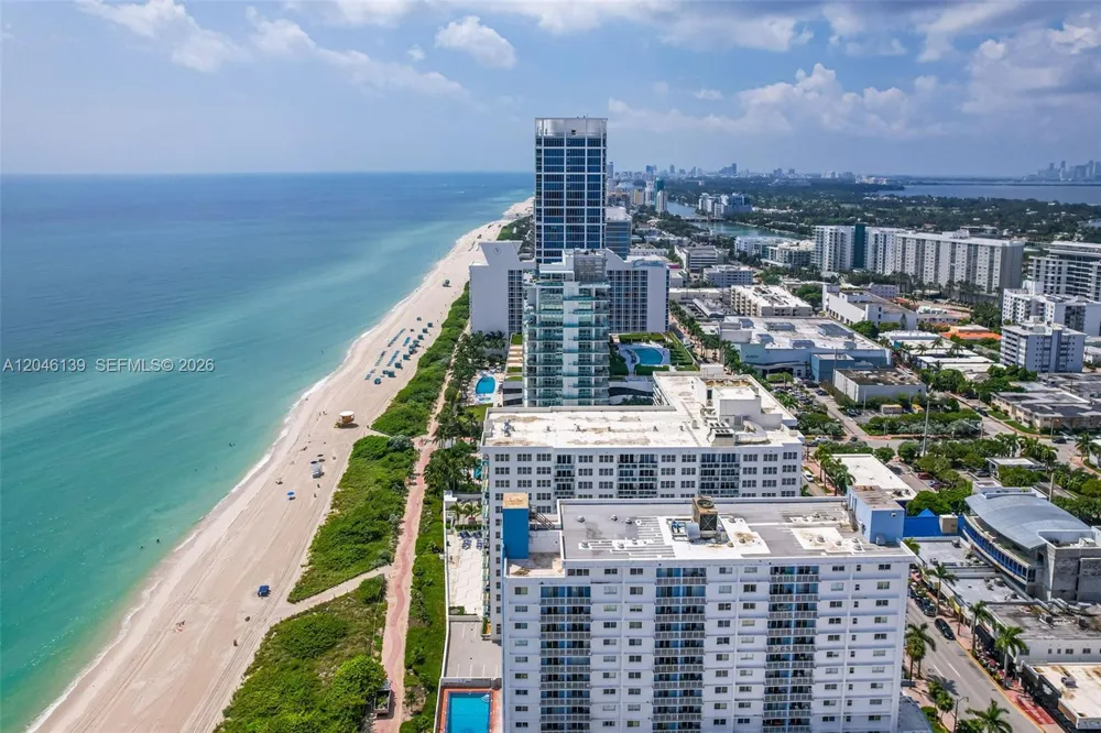 6917 Collins Ave #404 Miami Beach, FL 33141