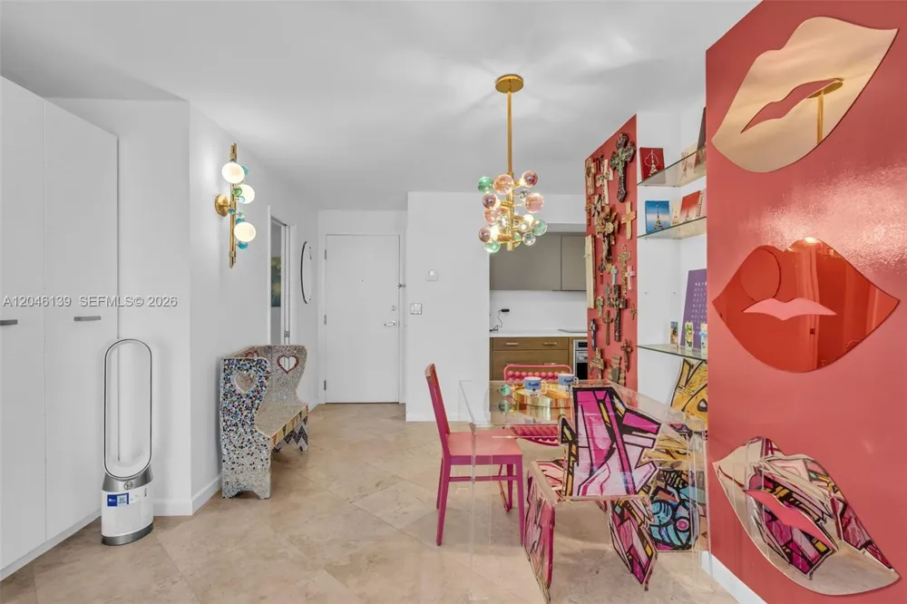 6917 Collins Ave #404 Miami Beach, FL 33141