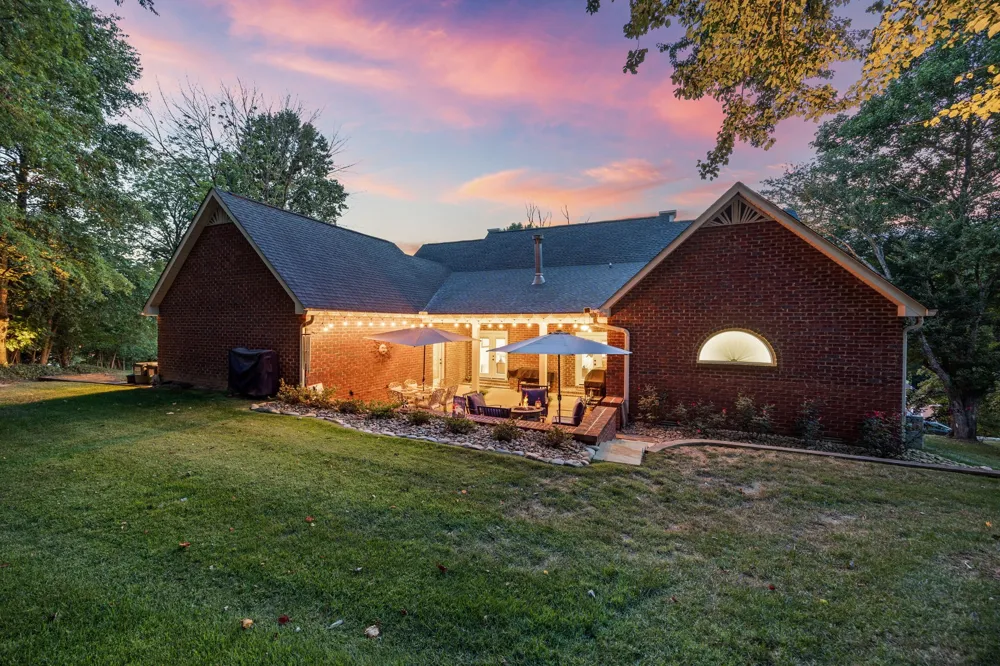 1566 N Plantation Dr Cookeville, TN 38506