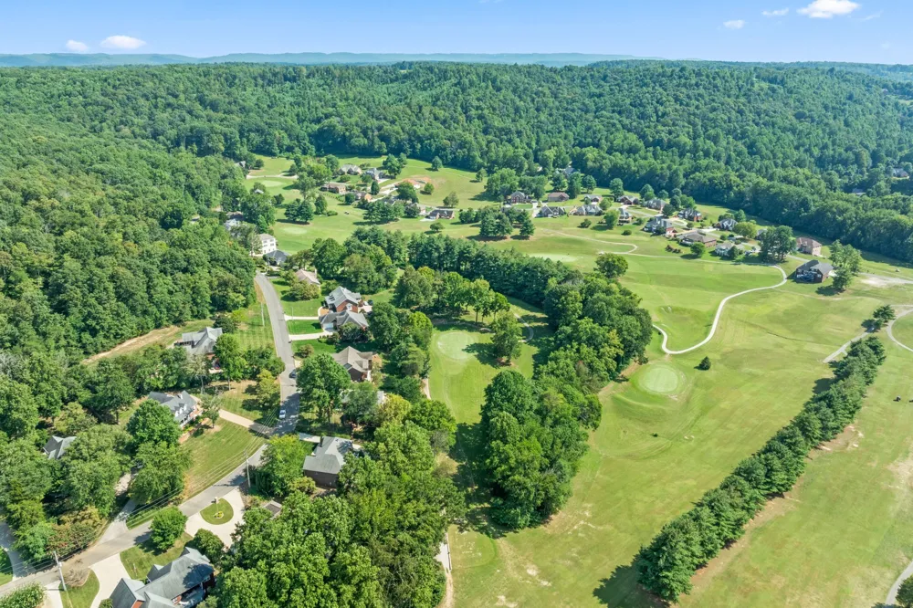 1566 N Plantation Dr Cookeville, TN 38506