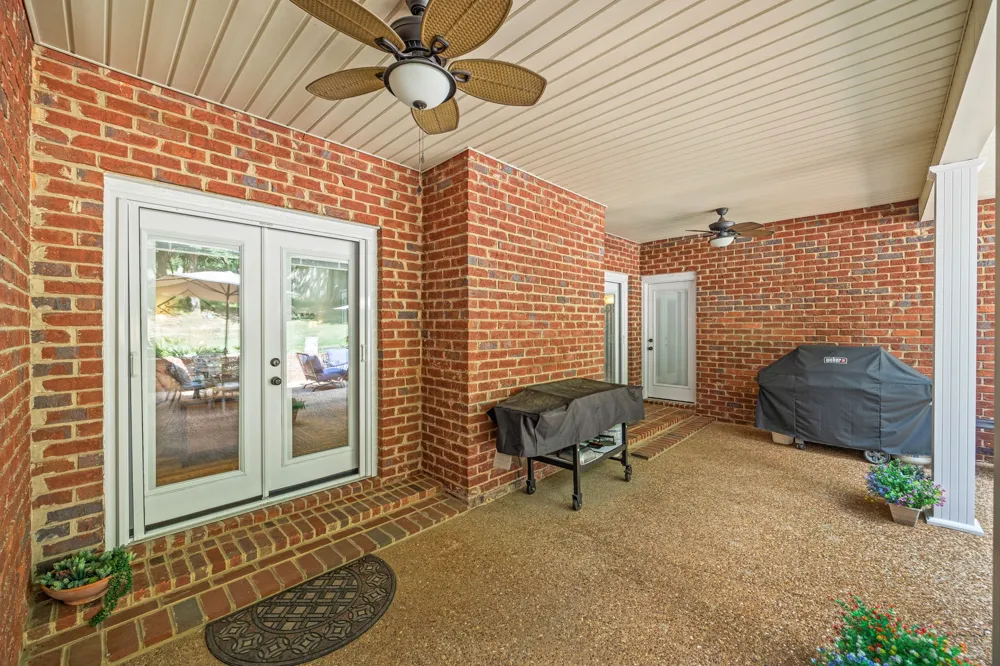 1566 N Plantation Dr Cookeville, TN 38506