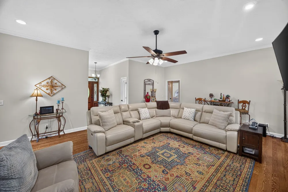 1566 N Plantation Dr Cookeville, TN 38506