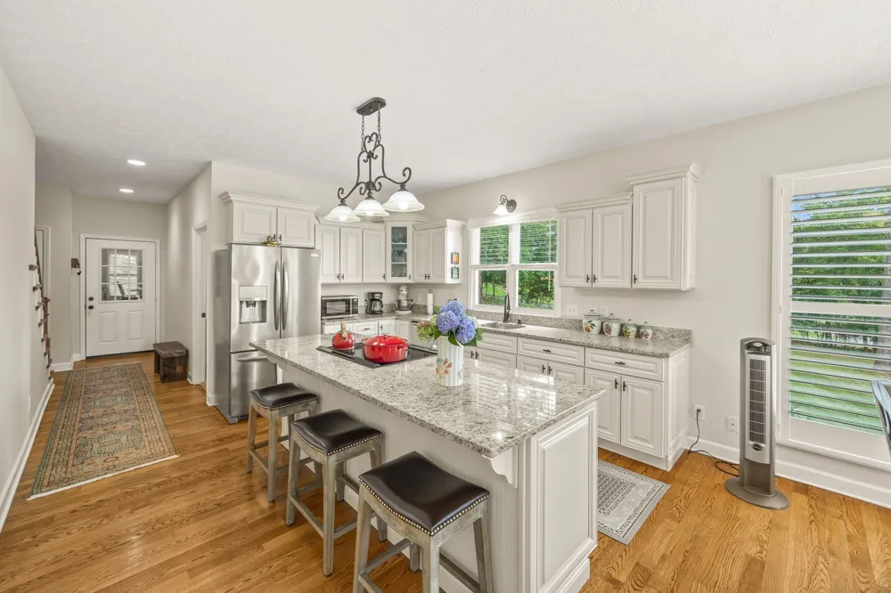 1566 N Plantation Dr Cookeville, TN 38506