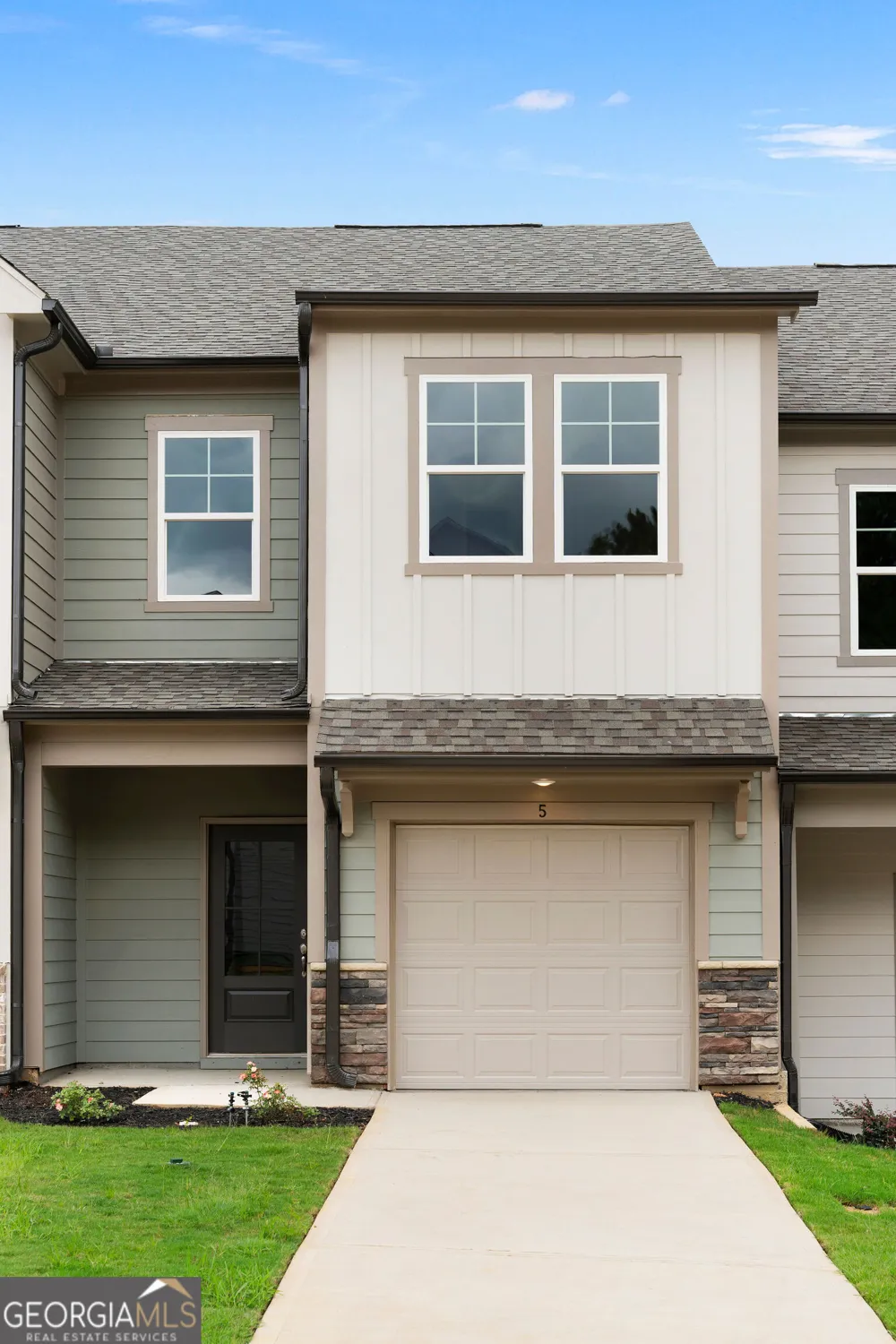 24 Magnolia BLVD Cedartown, GA 30125