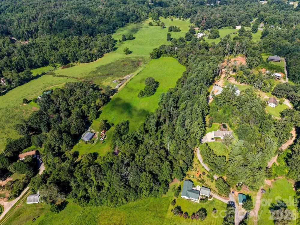99999 Farm Hills Lane Fletcher, NC 28732