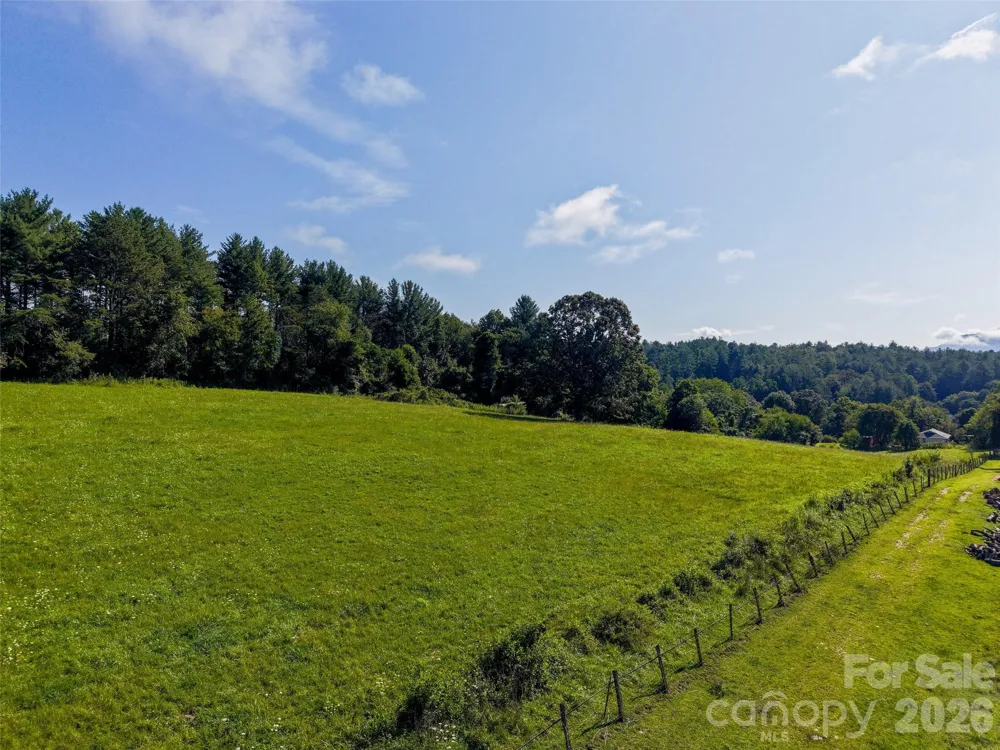99999 Farm Hills Lane Fletcher, NC 28732
