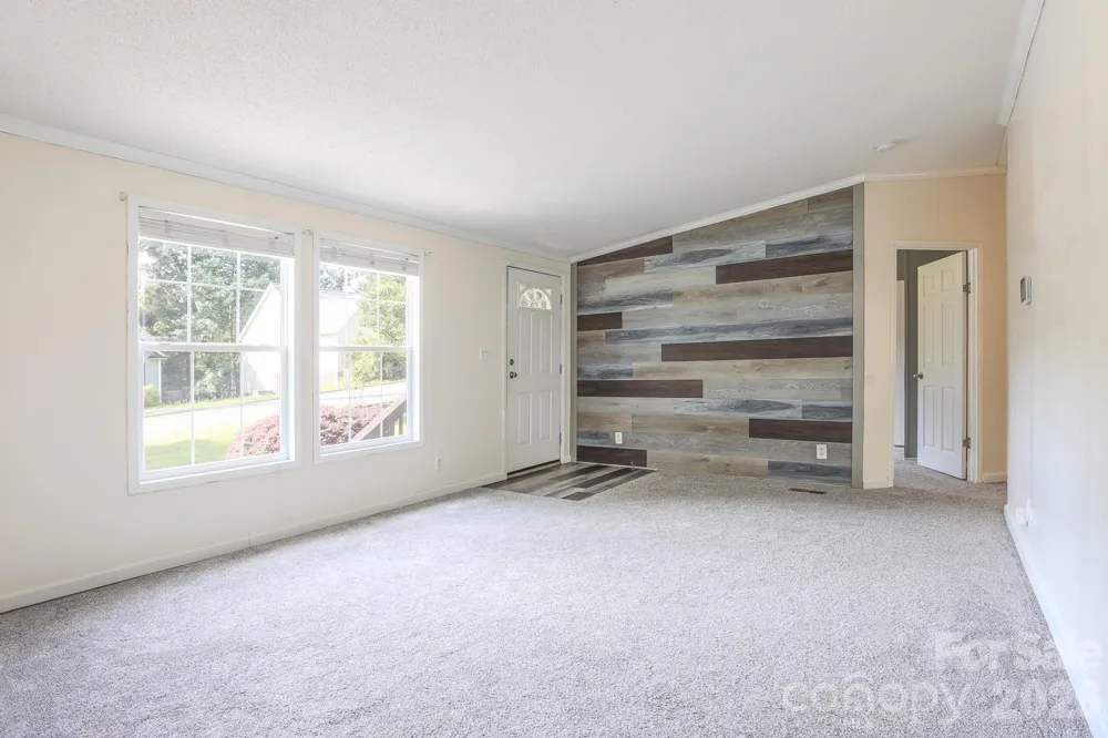 2171 Brantley Creek Drive Kannapolis, NC 28083