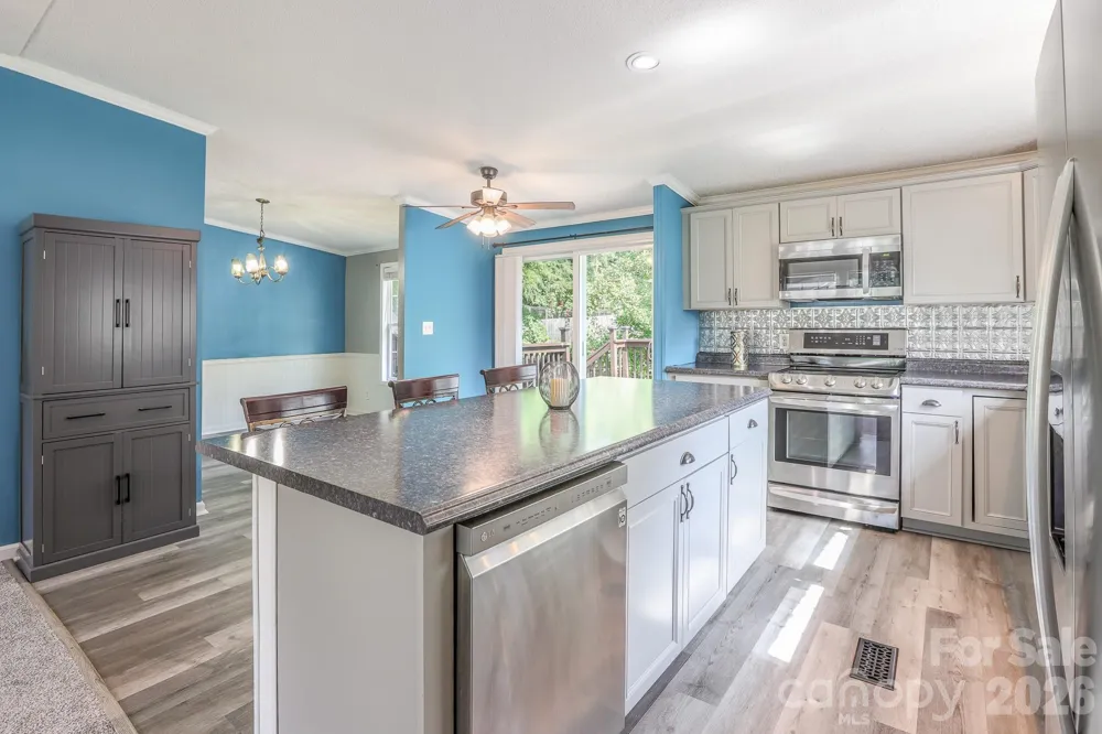 2171 Brantley Creek Drive Kannapolis, NC 28083