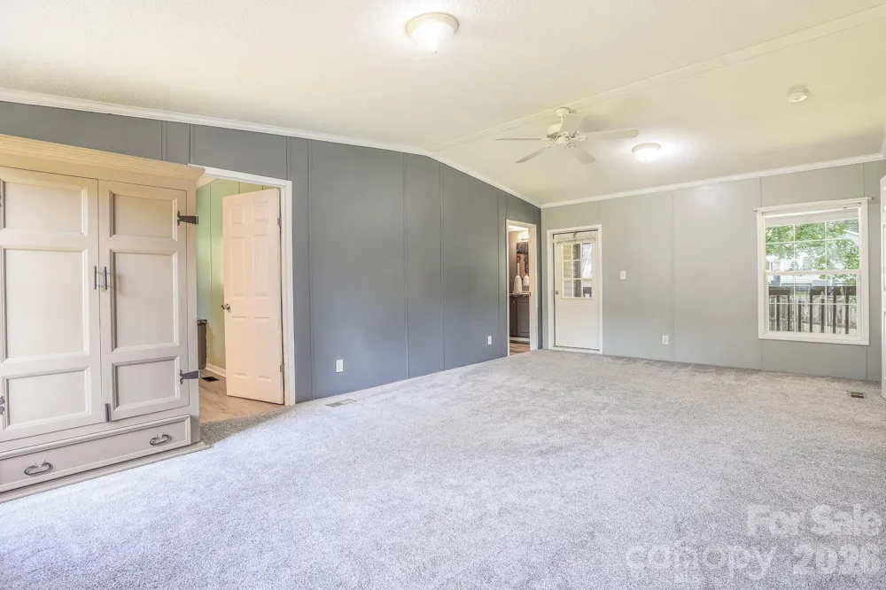 2171 Brantley Creek Drive Kannapolis, NC 28083
