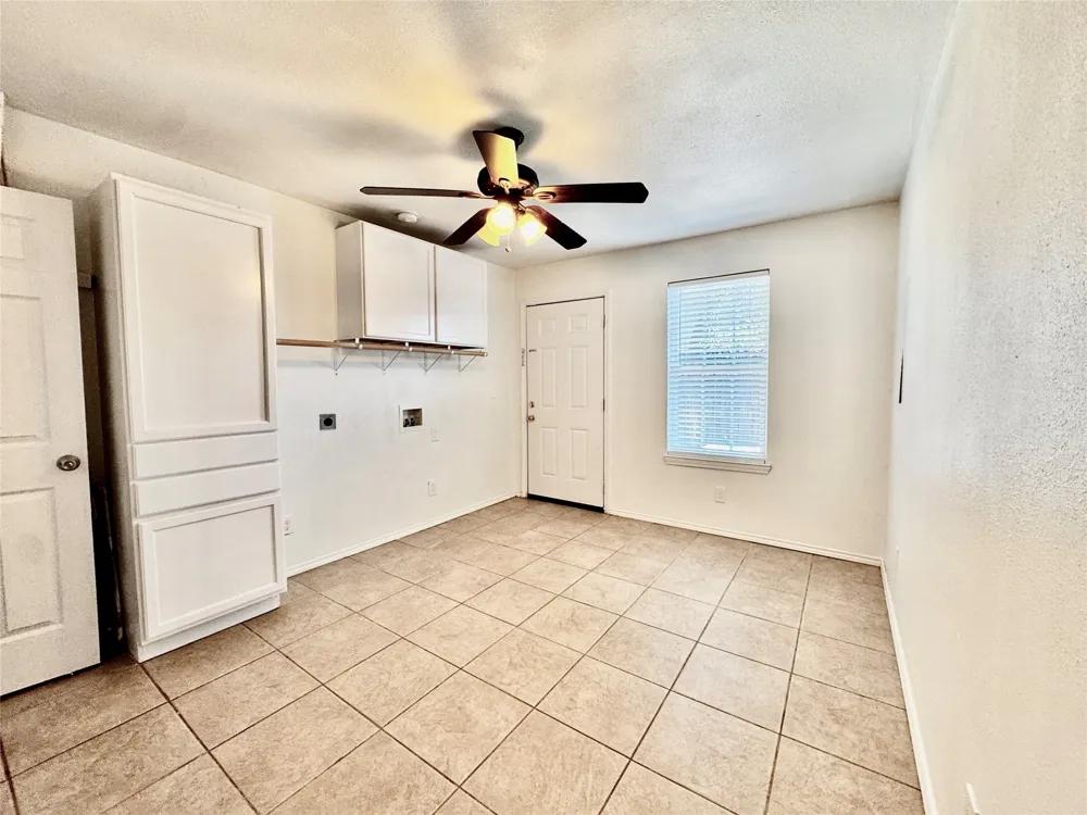 1912 Hurley Avenue Fort Worth, TX 76110
