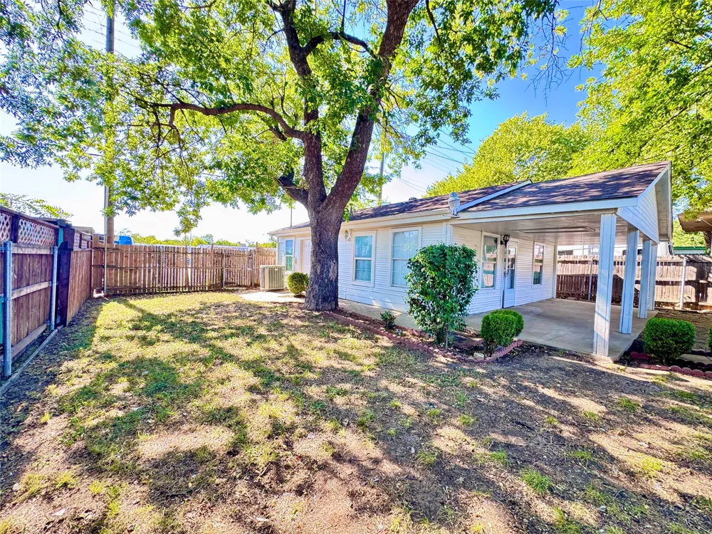 1912 Hurley Avenue Fort Worth, TX 76110