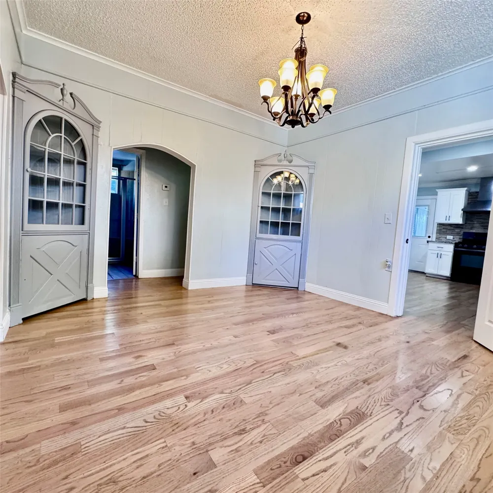 1912 Hurley Avenue Fort Worth, TX 76110